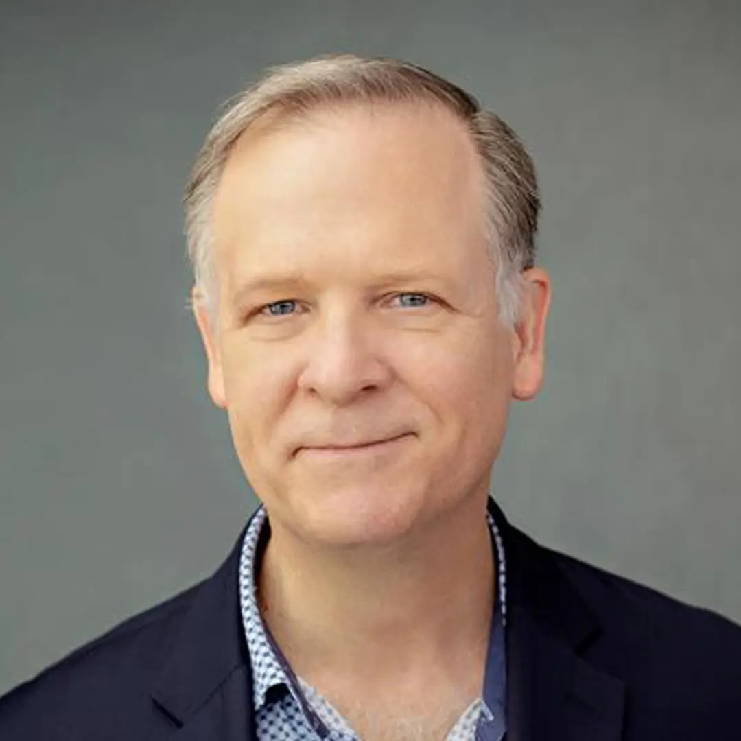 Dr. Kelly Marcom headshot